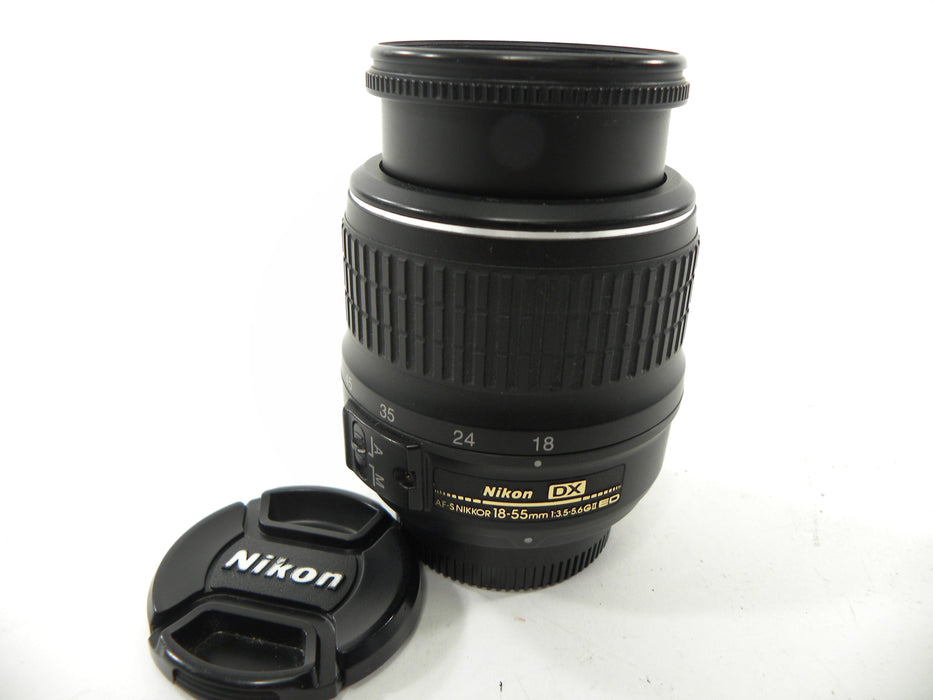 Nikon AF-S Nikkor DX ED 18-55mm f3.5-5.6G II