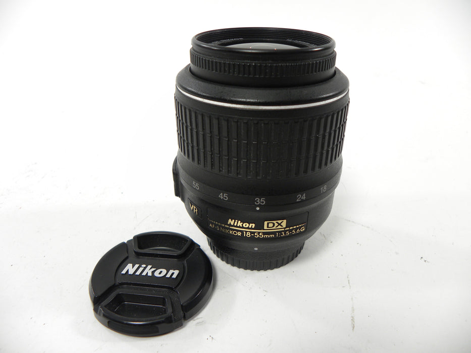 Nikon AF-S Nikkor DX VR 18-55mm f3.5-5.6 G