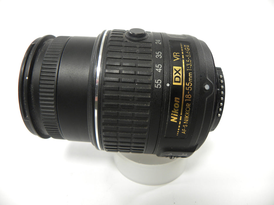 Nikon AF-S Nikkor DX VR 18-55mm f3.5-5.6G II
