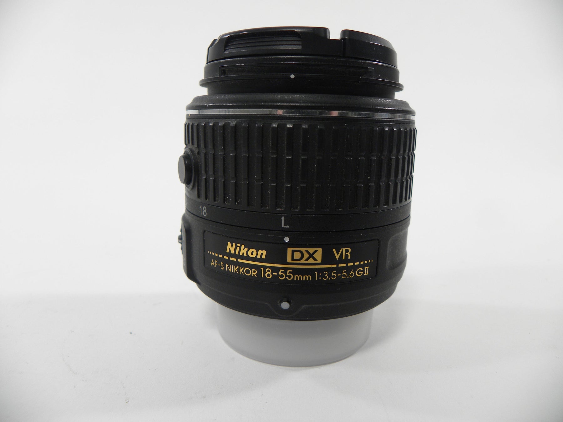 Nikon AF-S Nikkor DX VR 18-55mm f3.5-5.6G II