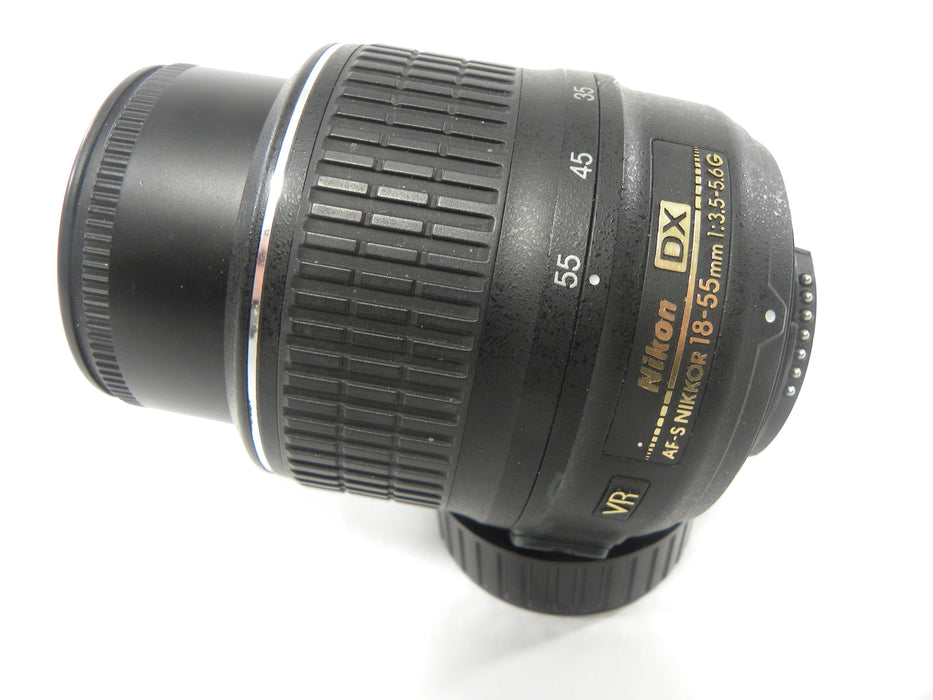 Nikon AF-S Nikkor DX VR 18-55mm f3.5-5.6G