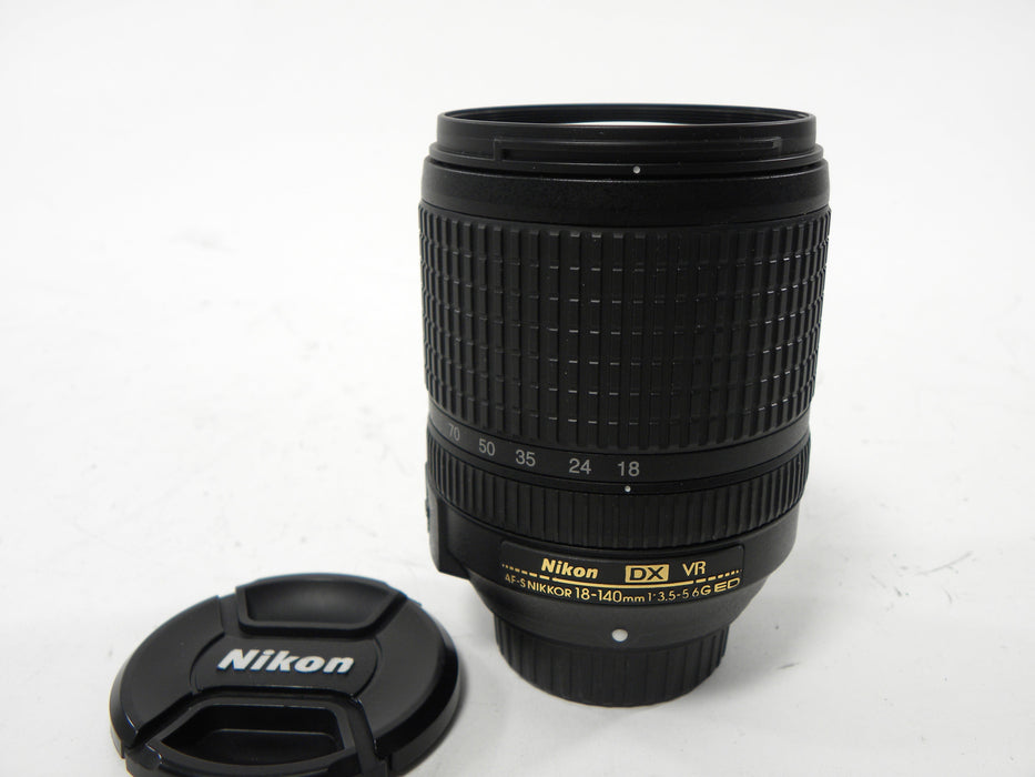 Nikon AF-S Nikkor DX VR ED IF 18-140mm f3.5-5.6G
