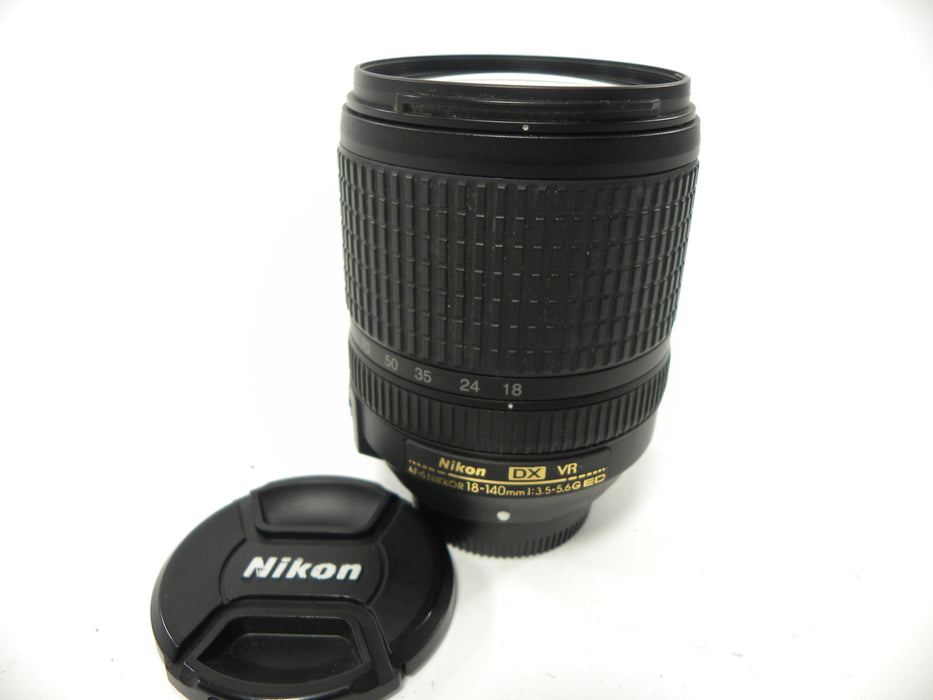 Nikon AF-S Nikkor DX VR ED IF  18-55mm f3.5-5.6G F Mount