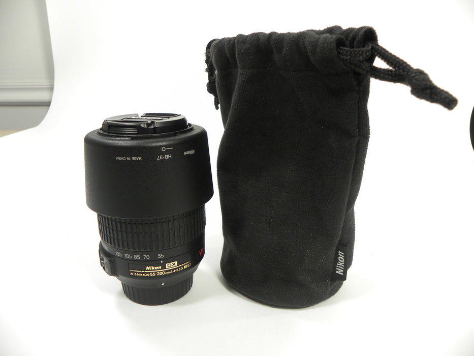 Nikon AF-S Nikkor DX VR ED IF 55-200mm f4-5.6G