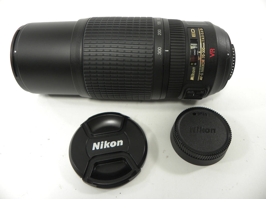 Nikon AF-S Nikkor ED VR IF  70-300 f4.5-5.6G