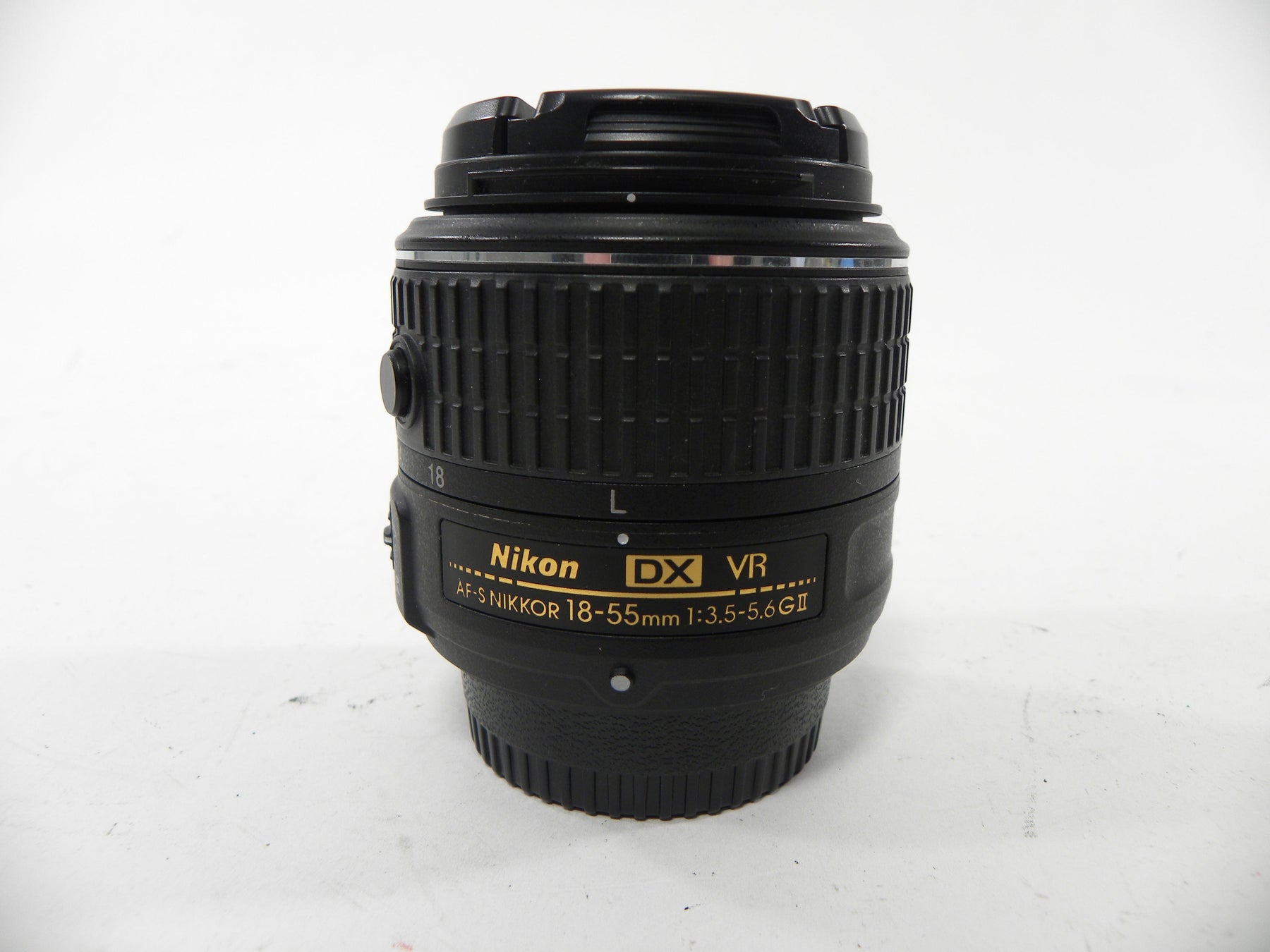 Nikon AF-S Nikkor VR 18-55 f3.5-5.6G II