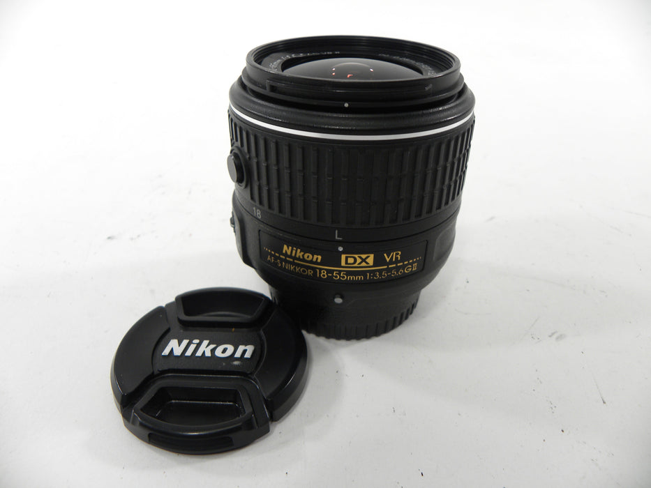 Nikon AF-S Nikkor VR 18-55 f3.5-5.6G II