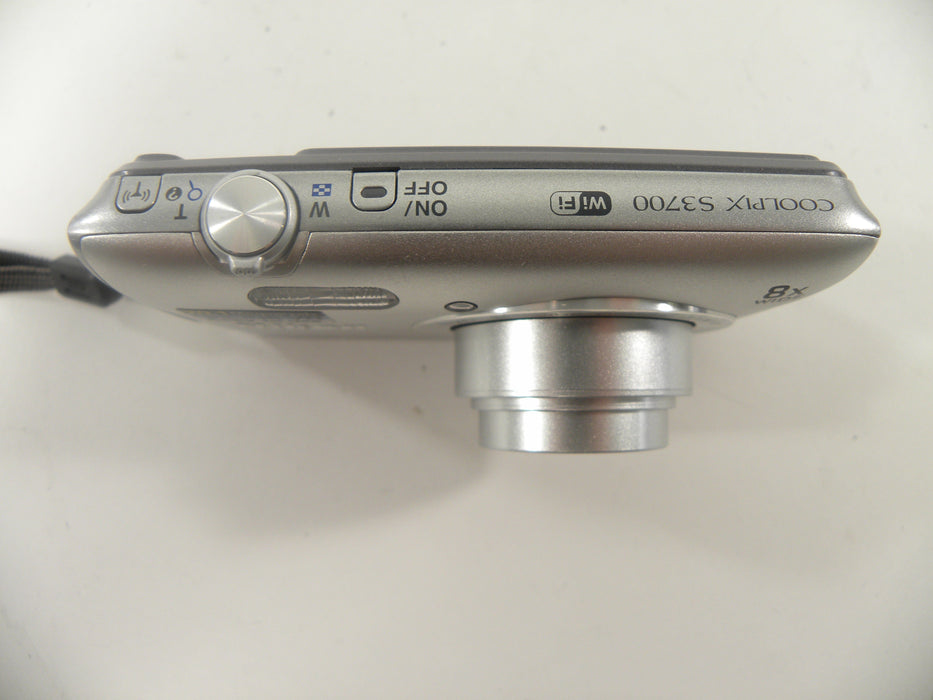 Nikon Coolpix 20.1mp Digital Camera
