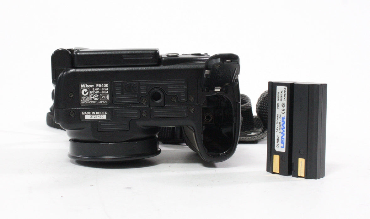 Nikon Coolpix 5400 Digital Camera 4x Zoom 5.1mp