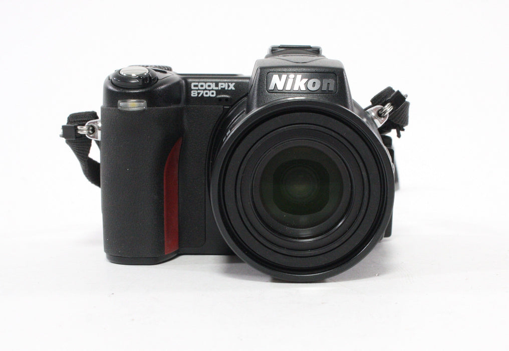 Nikon Coolpix 8700 Digital Camera 8x Zoom 8.0mp