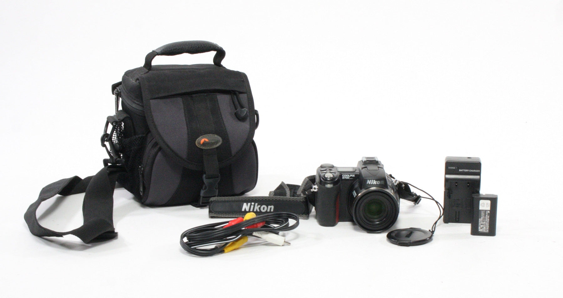 Nikon Coolpix 8700 Digital Camera 8x Zoom 8.0mp