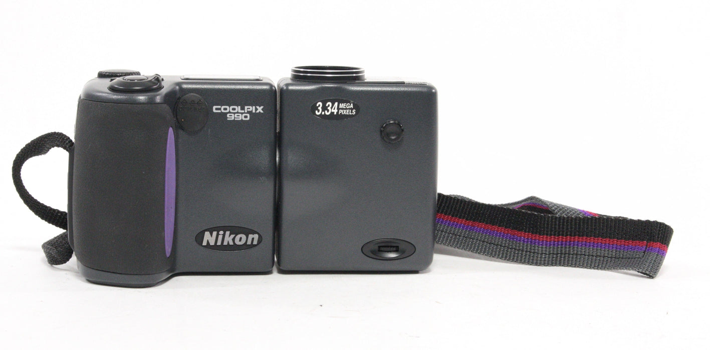 Nikon Coolpix 990 Digital Camera 3x Zoom 3.34mp