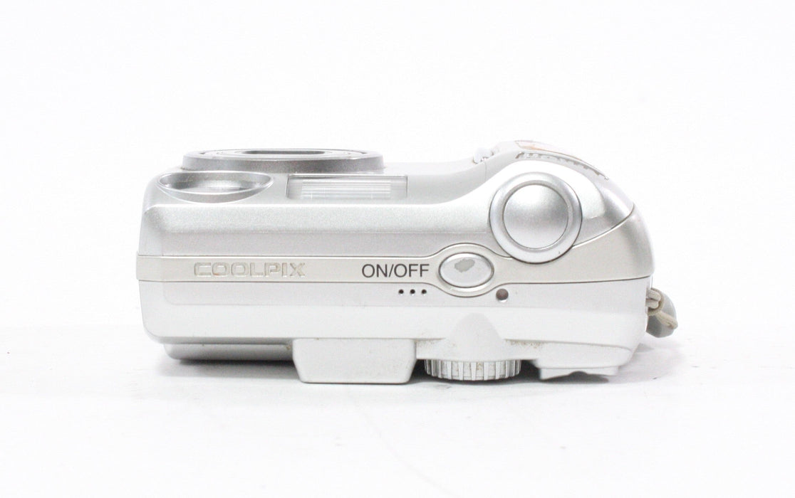 Nikon Coolpix E4600 Digital Camera 3x Zoom 4.0mp