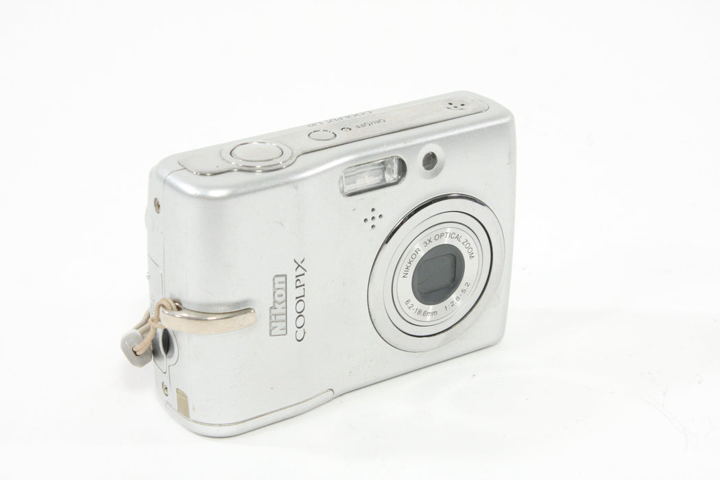 Nikon Coolpix L10 Digital Camera 5MP