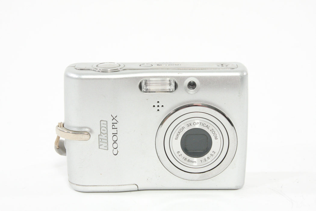 Nikon Coolpix L10 Digital Camera 5MP