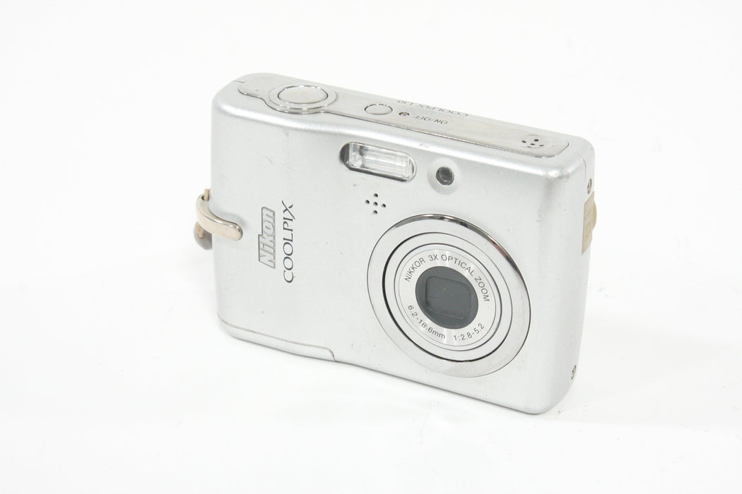 Nikon Coolpix L10 Digital Camera 5MP