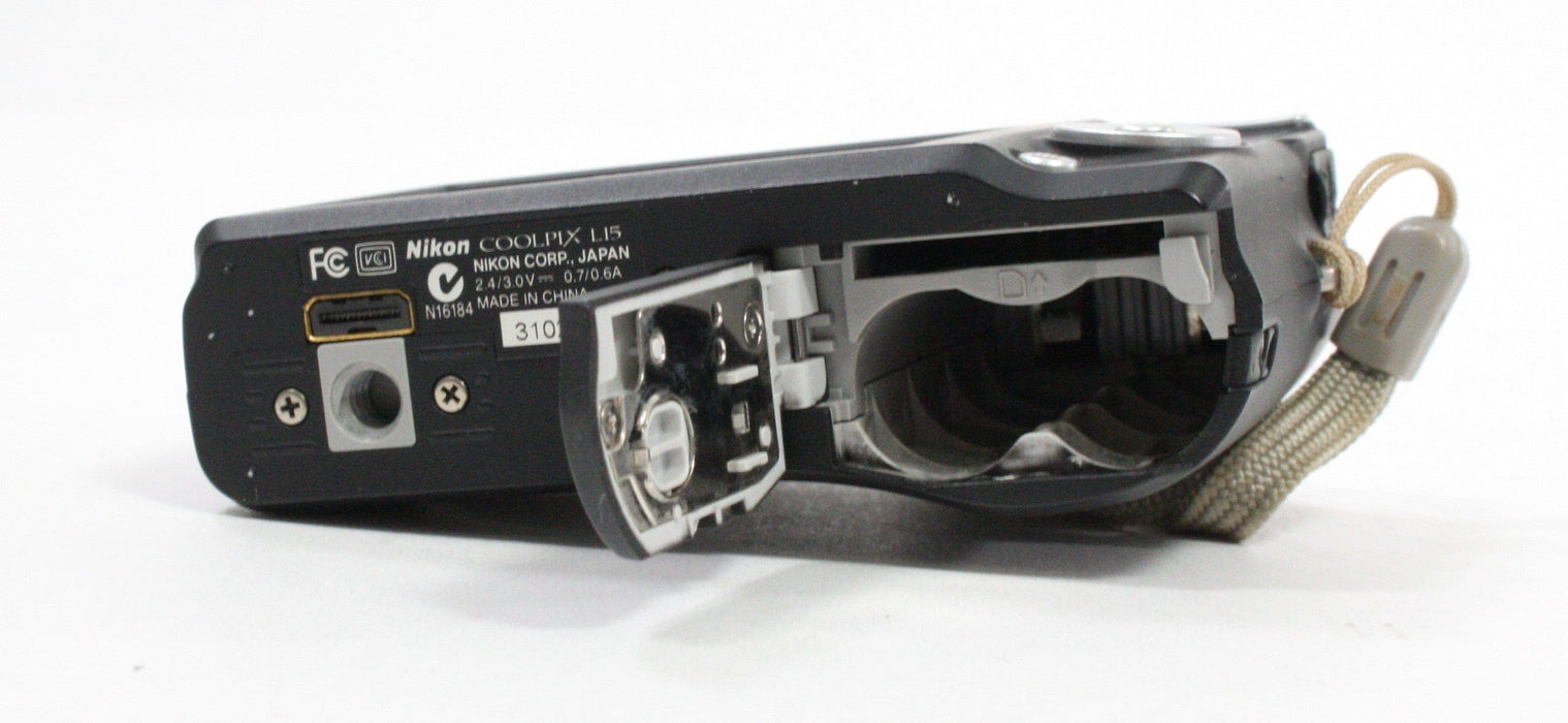 Nikon Coolpix L15 Point and Shoot Vintage Digital Camera