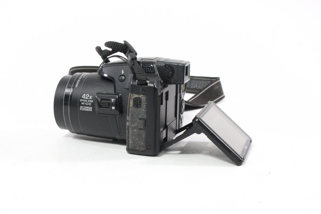 Nikon Coolpix P510 Digital Camera with 4.3-10mm f/3-5.6 42x Zoom 3.0mp (AS-IS)