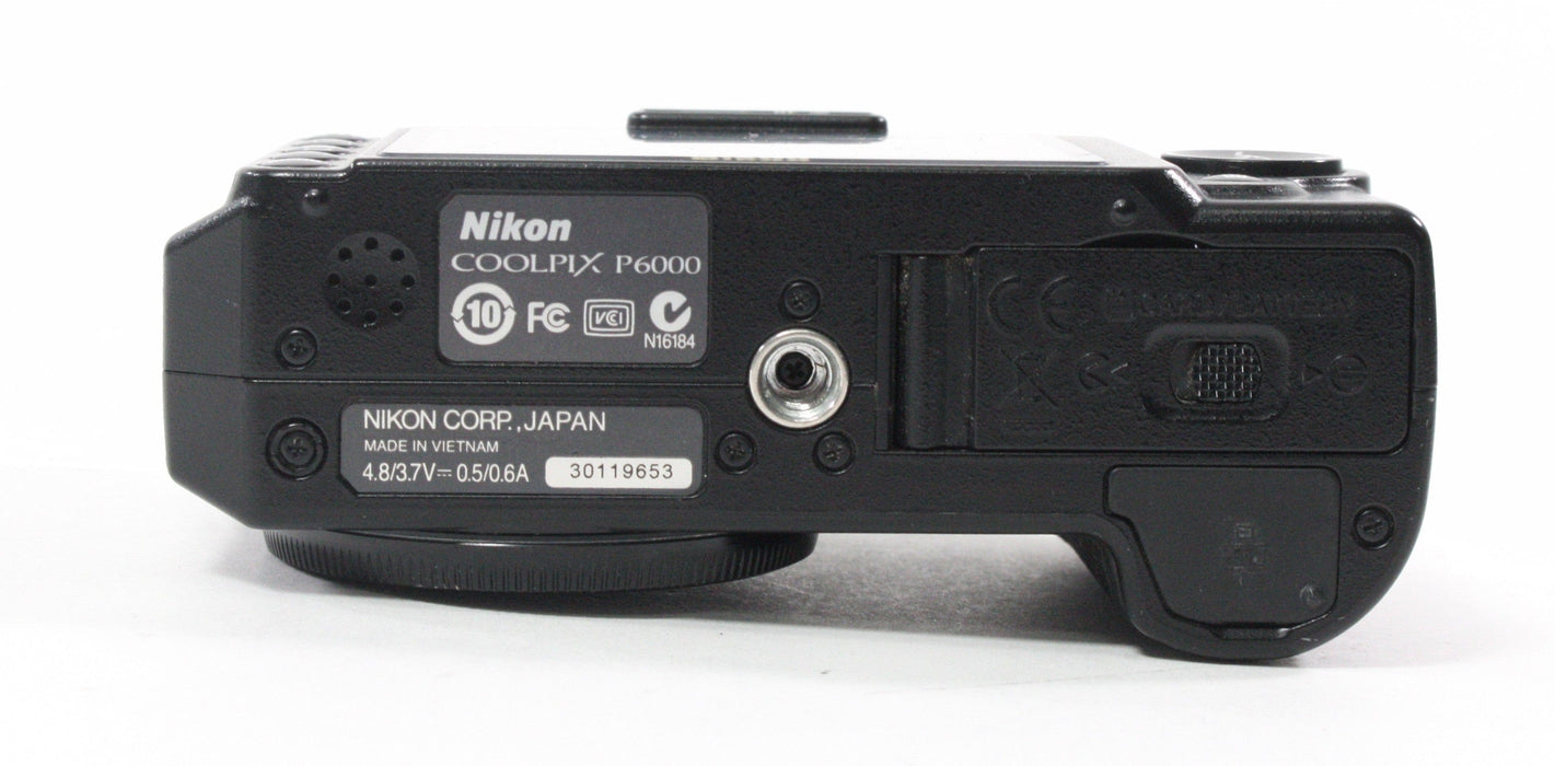 Nikon Coolpix P6000