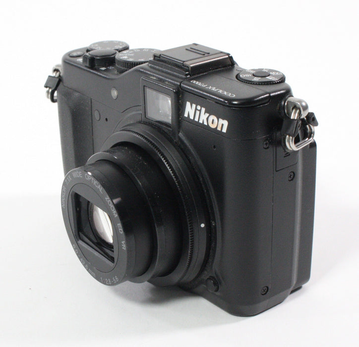 Nikon Coolpix P7000 Point and Shoot Digital Camera 7.1x Zoom 10.1mp