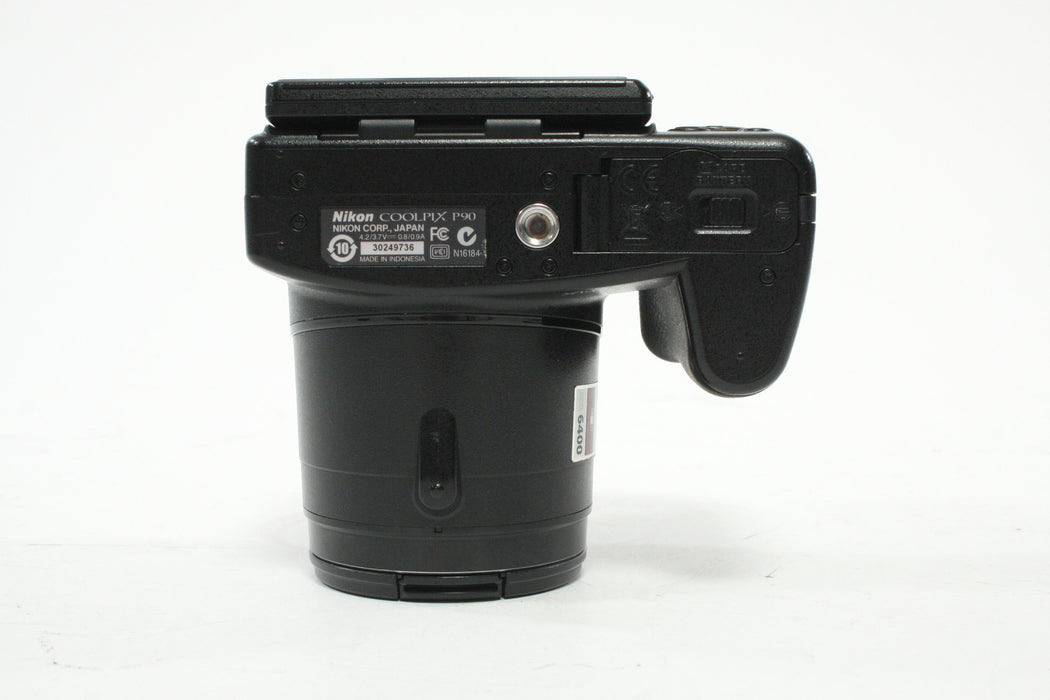 Nikon Coolpix P90 Digital Camera 24x Zoom 12.1mp