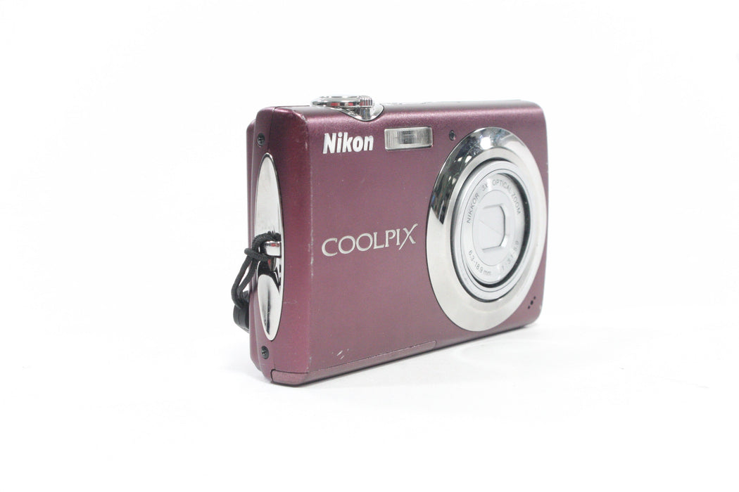 Nikon Coolpix S2200 Digital Point-and-Shoot AS-IS