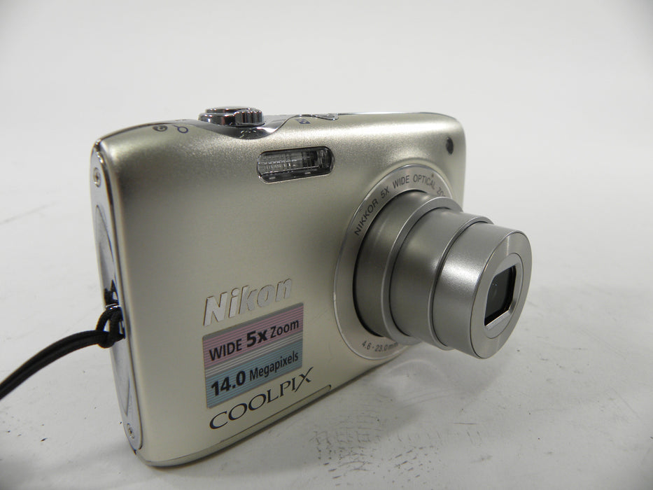 Nikon Coolpix S3100 14.0mp Digital camera