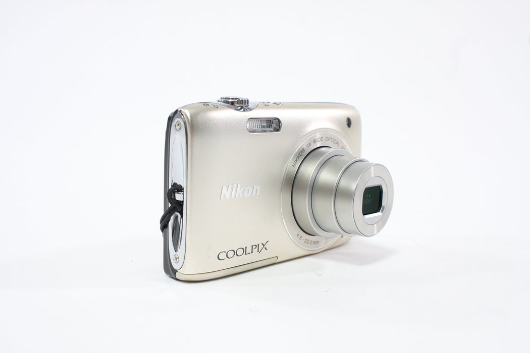 Nikon Coolpix S3100 Digital Camera 5x Zoom 14.0mp (Gold)