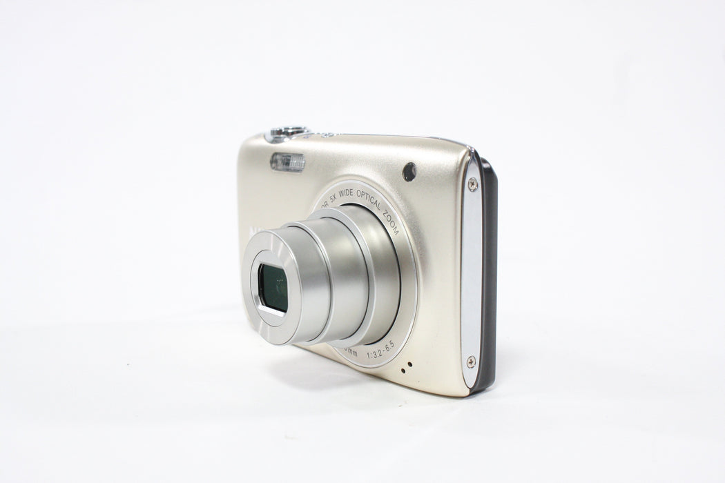 Nikon Coolpix S3100 Digital Camera 5x Zoom 14.0mp (Gold)