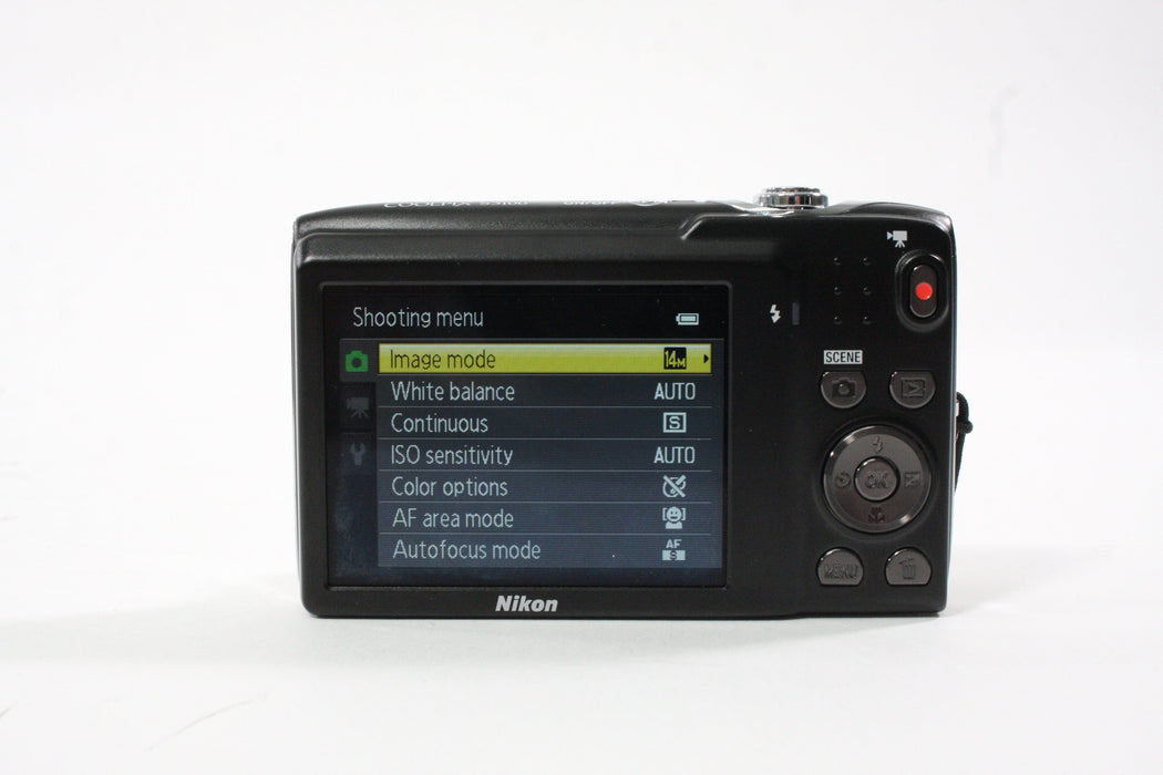 Nikon Coolpix S3100 Digital Point-and-Shoot Camera 5x Zoom 14mp (Silver)