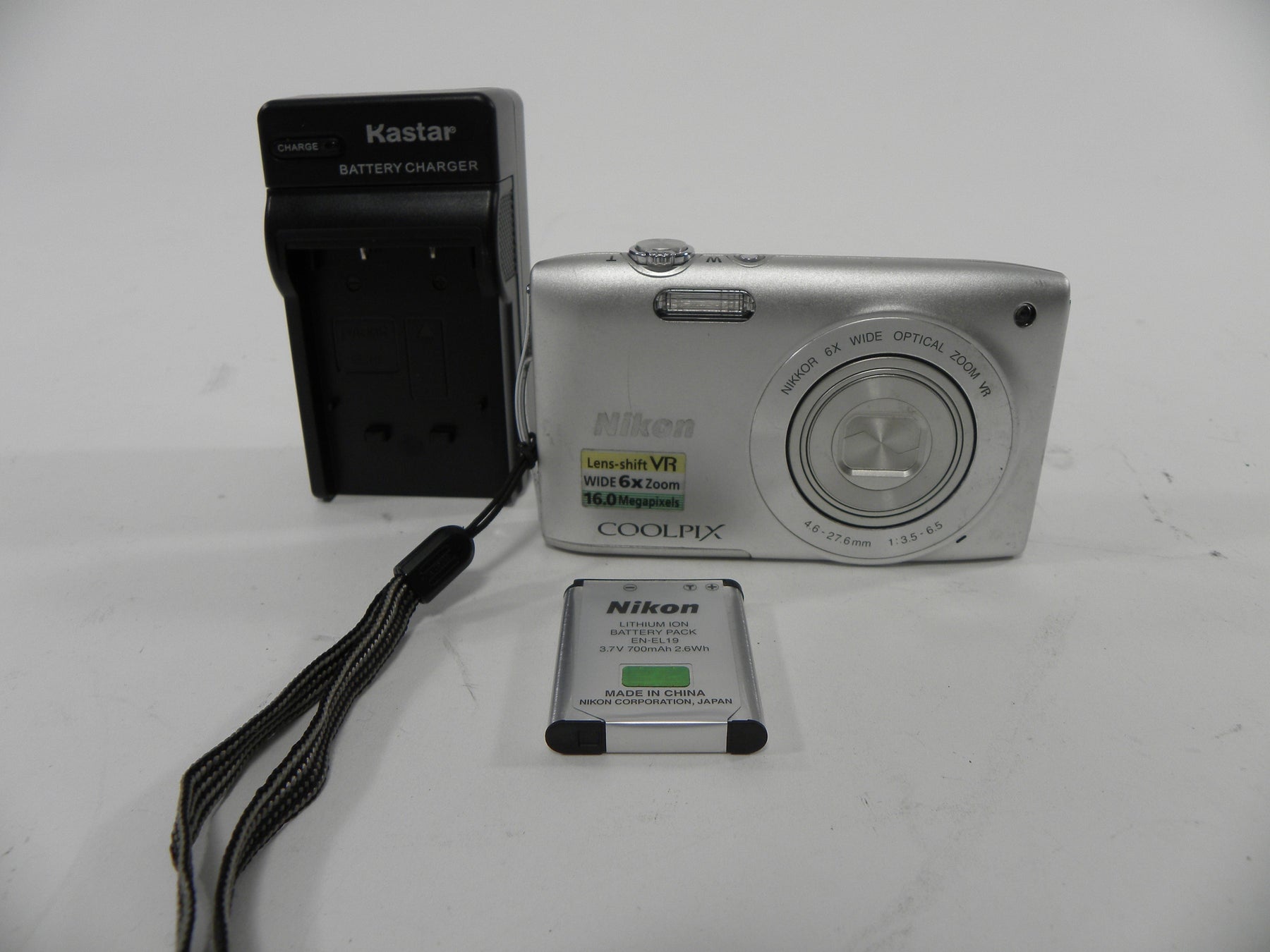 Nikon Coolpix S3300 16.0mp Digital Camera