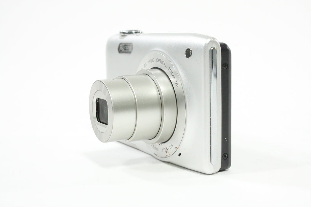 Nikon Coolpix S3300 Digital Point-and-Shoot 6x Zoom 16.0mp