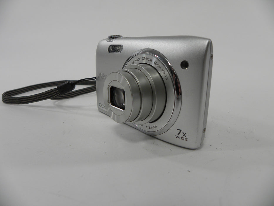 Nikon Coolpix S3500 20.0mp Digital Camera