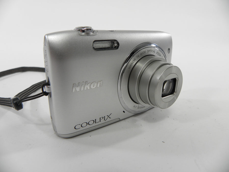 Nikon Coolpix S3500 20.0mp Digital Camera