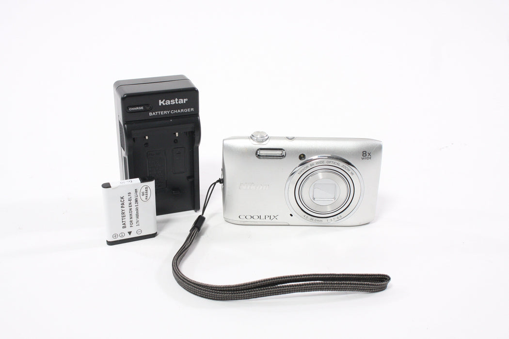 Nikon Coolpix S3600 Digital Camera 8x Zoom 20.1mp (Silver)
