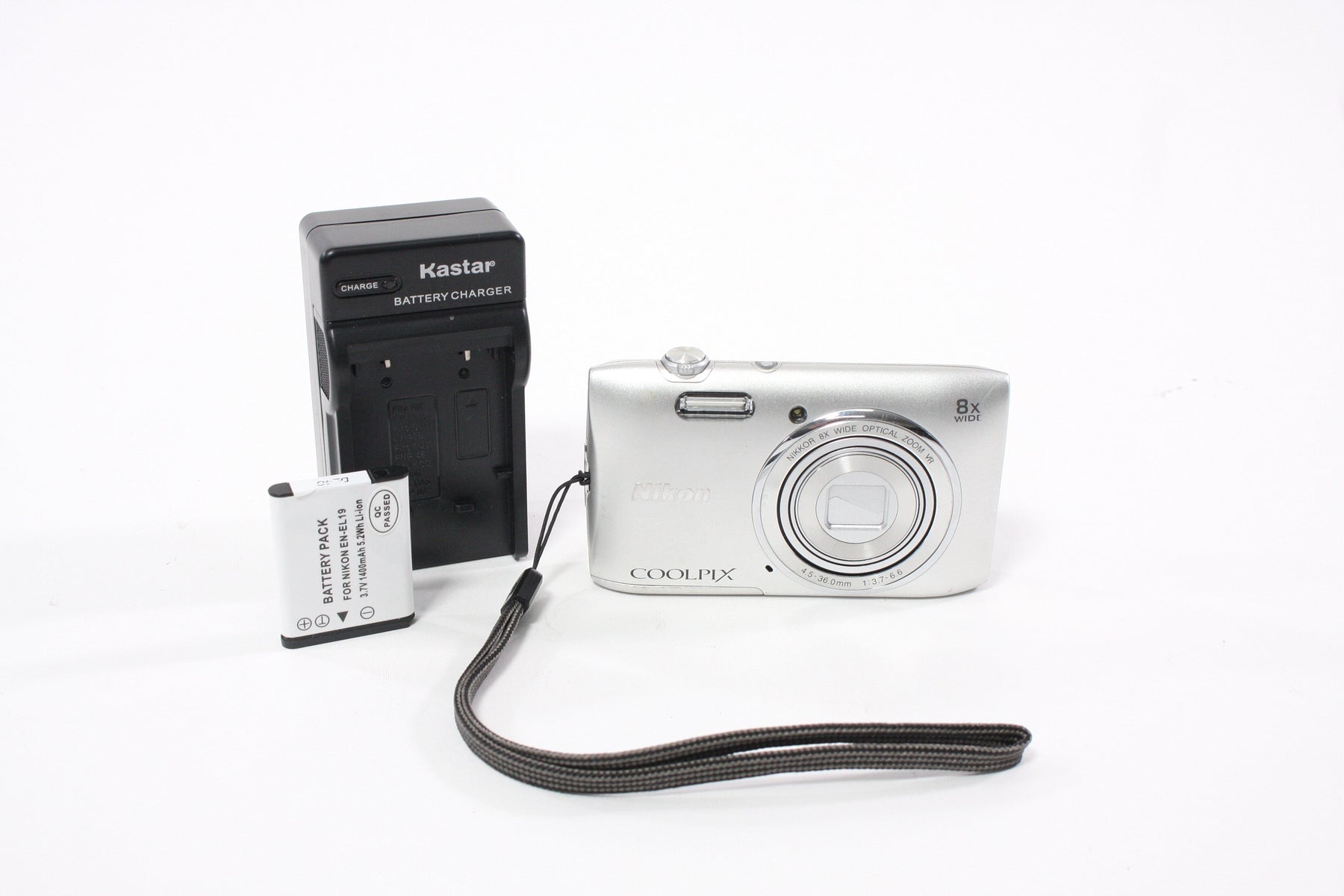 Nikon Coolpix S3600 Digital Camera 8x Zoom 20.1mp (Silver)