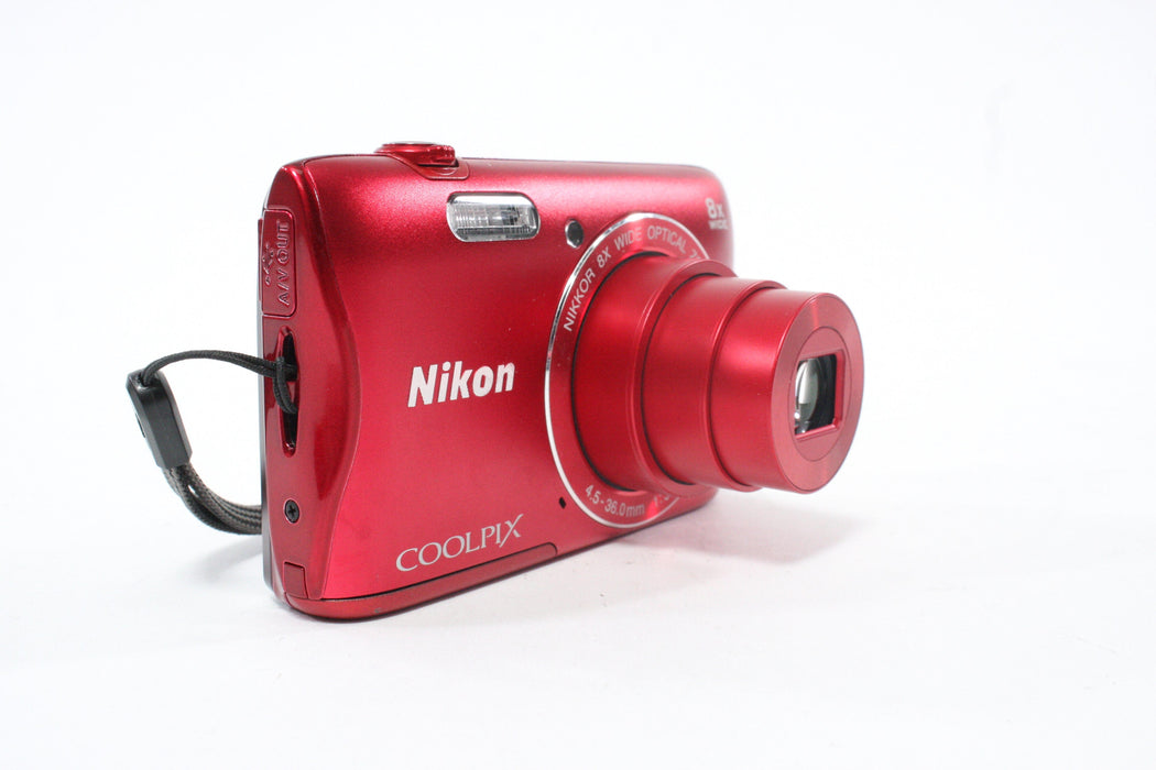 Nikon Coolpix S3700 Digital Point-and-Shoot Camera 30x Zoom 16.0mp