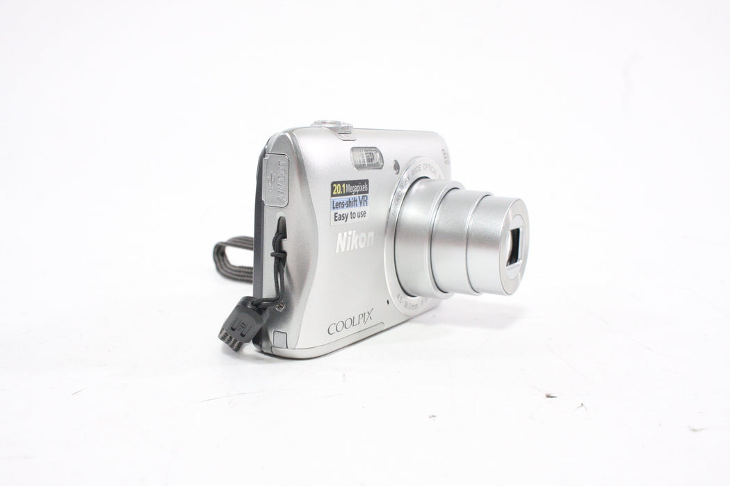 Nikon Coolpix S3700 Digital Point-and-Shoot Camera 8x Zoom 20.1mp