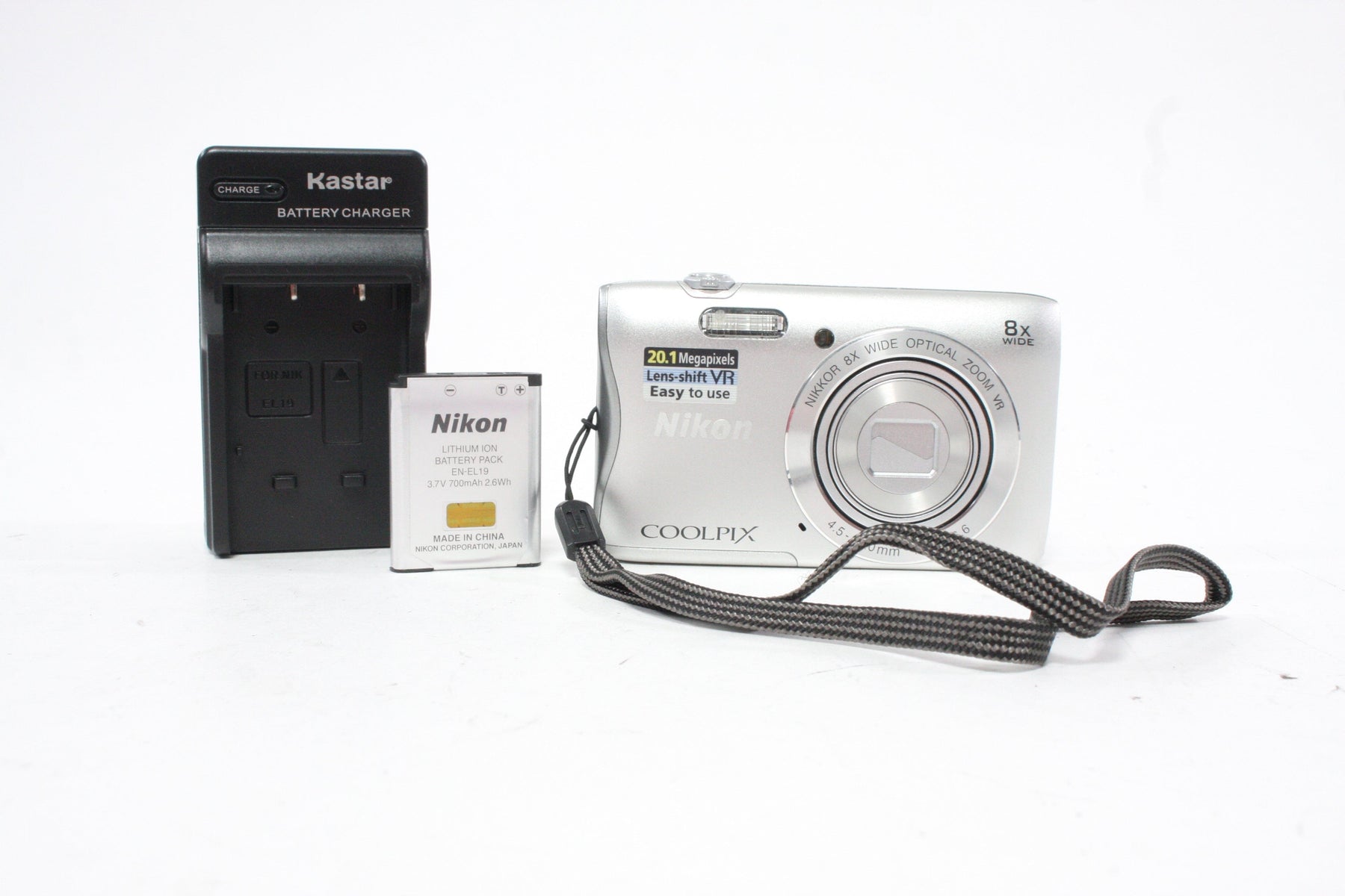 Nikon Coolpix S3700 Digital Point-and-Shoot Camera 8x Zoom 20.1mp