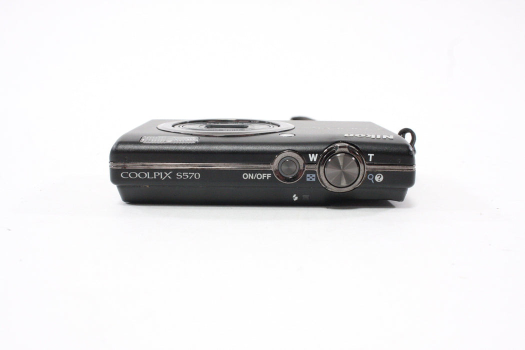 Nikon Coolpix S570 Digital Point-and-Shoot Camera 5x Zoom 12mp