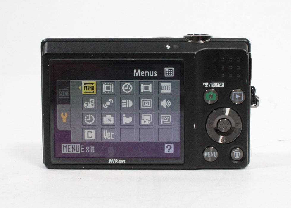 Nikon CoolPix S570 Point-and-Shoot Digital Camera 5x Zoom 12.0mp