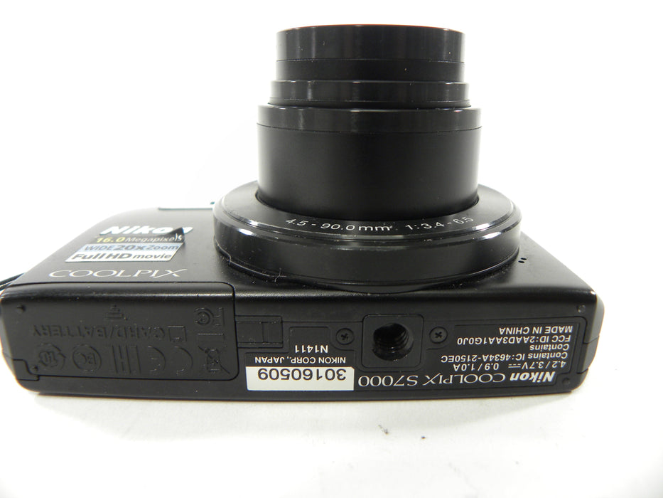 Nikon Coolpix S7000 16.0mp Digital Camera