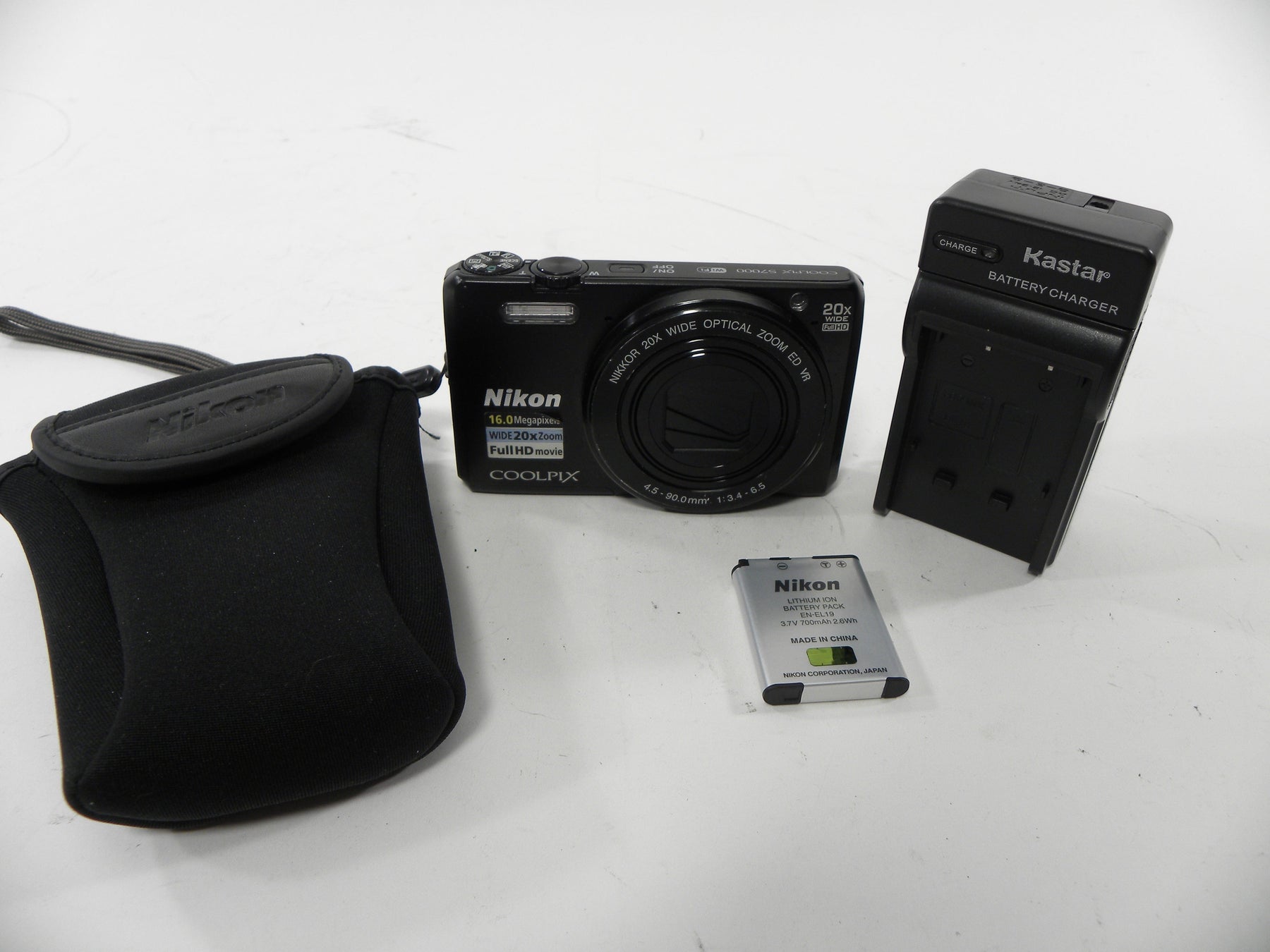 Nikon Coolpix S7000 16.0mp Digital Camera