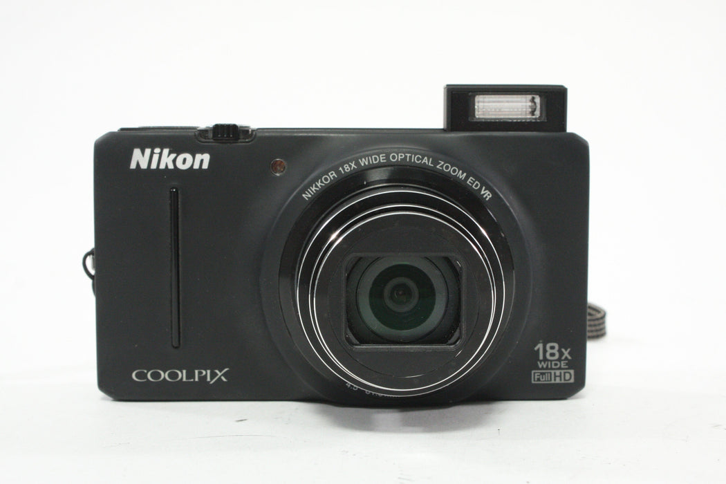 Nikon Coolpix S9200 Point-and-Shoot Camera 18x Zoom 16.0mp AS-IS