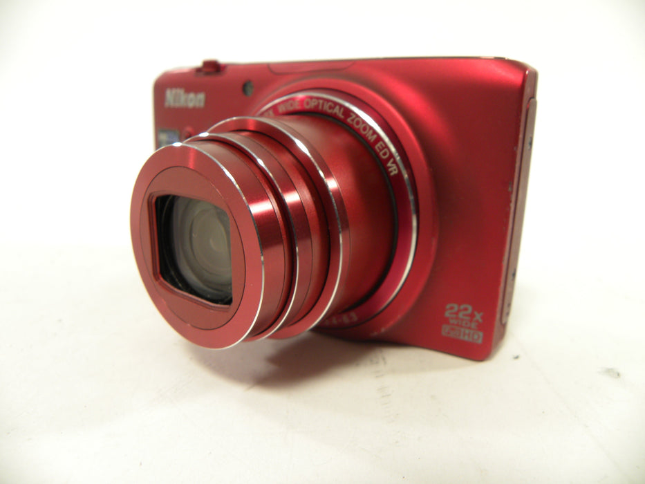 Nikon Coolpix S9500 18.1mp Digital Camera Full HD