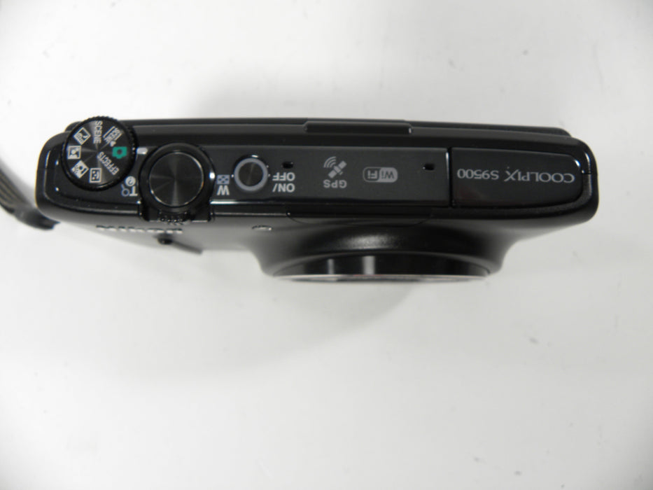 Nikon Coolpix S9500 Digital Camera (Parts Only)