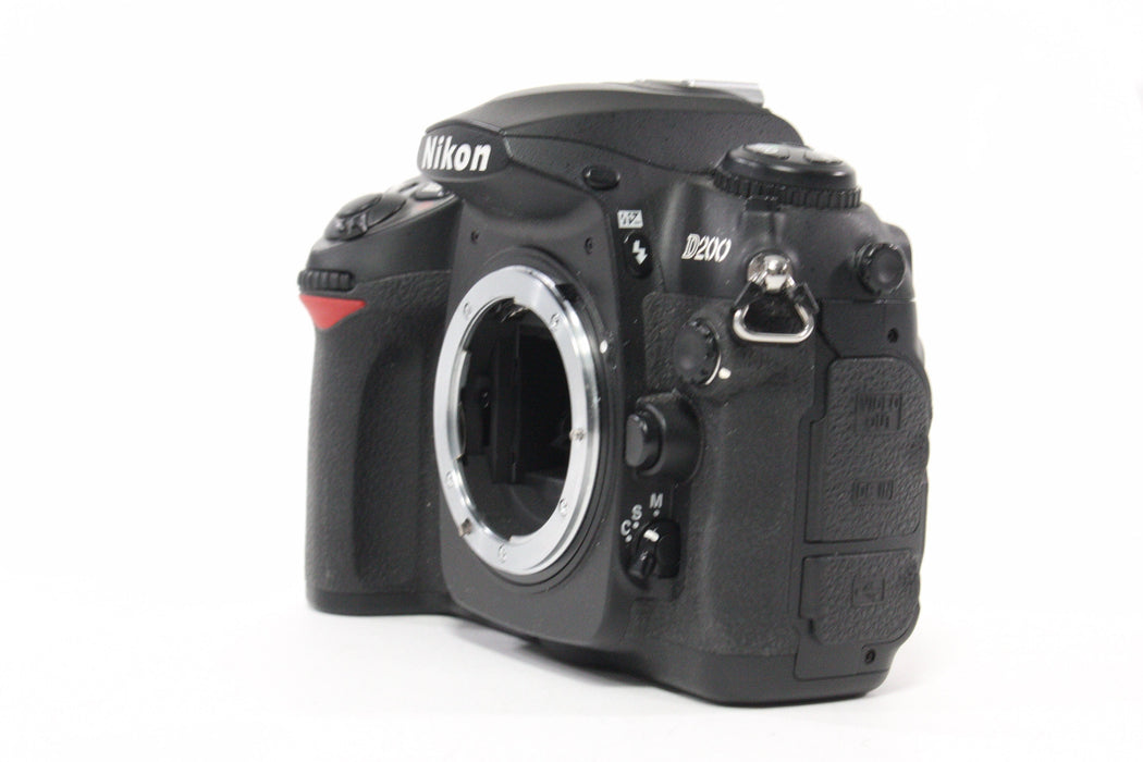 Nikon D200 Digital SLR Camera Body with Shutter Count 1,909