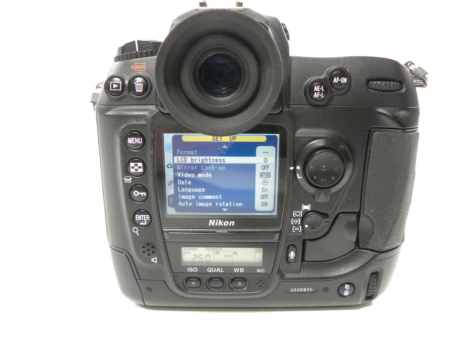 Nikon D2H 4.1mp Digital SLR body only Shutter Ct. 20,134