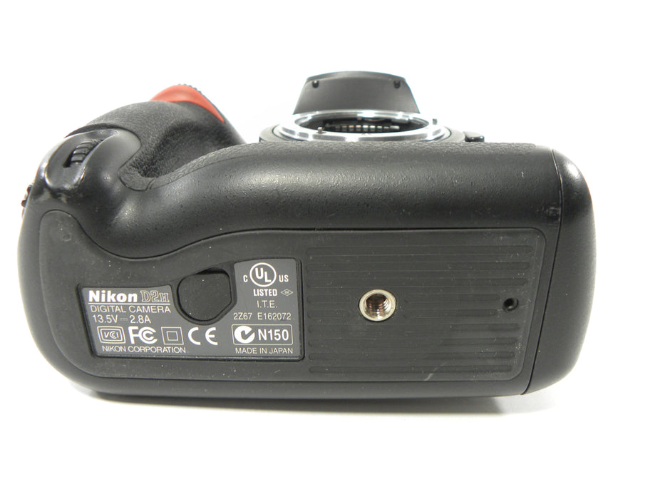 Nikon D2H 4.1mp Digital SLR body only Shutter Ct. 20,134
