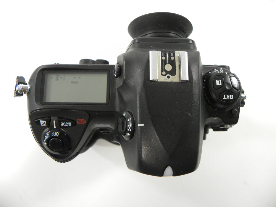 Nikon D2H 4.1mp Digital SLR body only Shutter Ct. 20,134